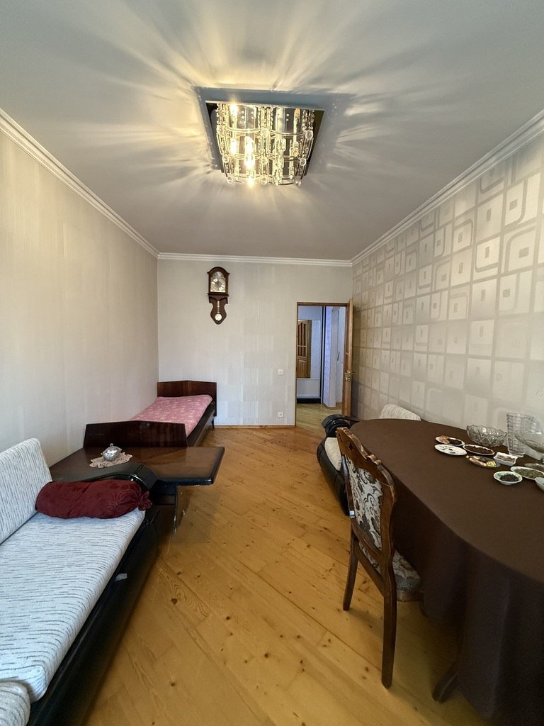 Satılır 5 otaqlı köhnə tikili, 110 m², Xalqlar dostluğu m.-2