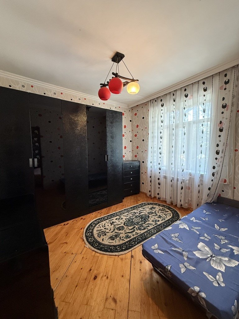 Satılır 5 otaqlı köhnə tikili, 110 m², Xalqlar dostluğu m.-11