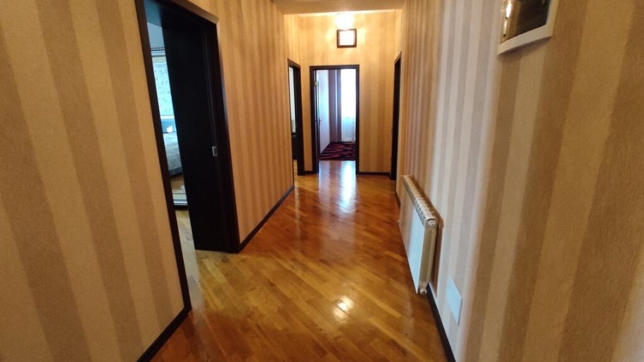 Satılır 3 otaqlı yeni tikili, 128 m², Avtovağzal m.-2