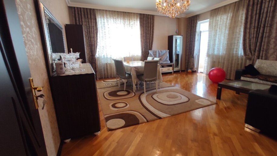 Satılır 3 otaqlı yeni tikili, 128 m², Avtovağzal m.-4