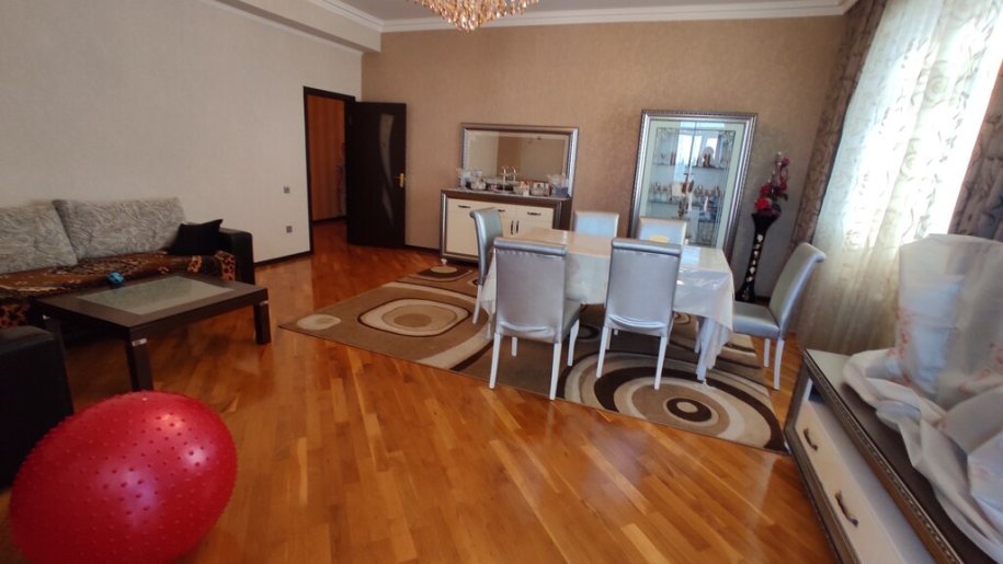 Satılır 3 otaqlı yeni tikili, 128 m², Avtovağzal m.-7