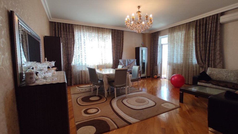 Satılır 3 otaqlı yeni tikili, 128 m², Avtovağzal m.-11