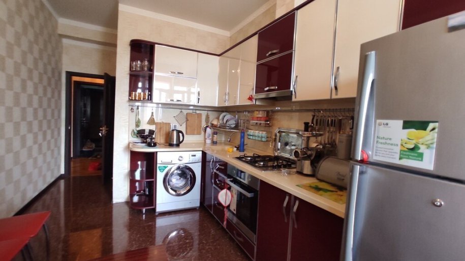 Satılır 3 otaqlı yeni tikili, 128 m², Avtovağzal m.-13