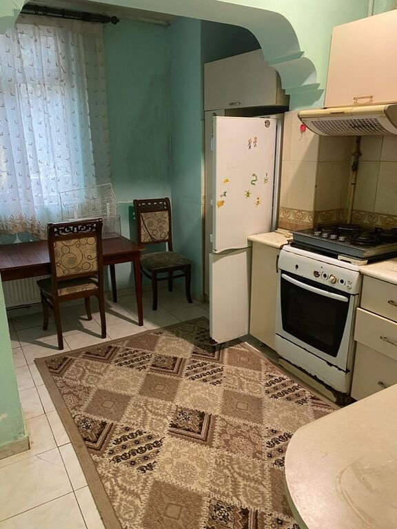 Satılır 3 otaqlı köhnə tikili, 70 m², Əhmədli m.-13