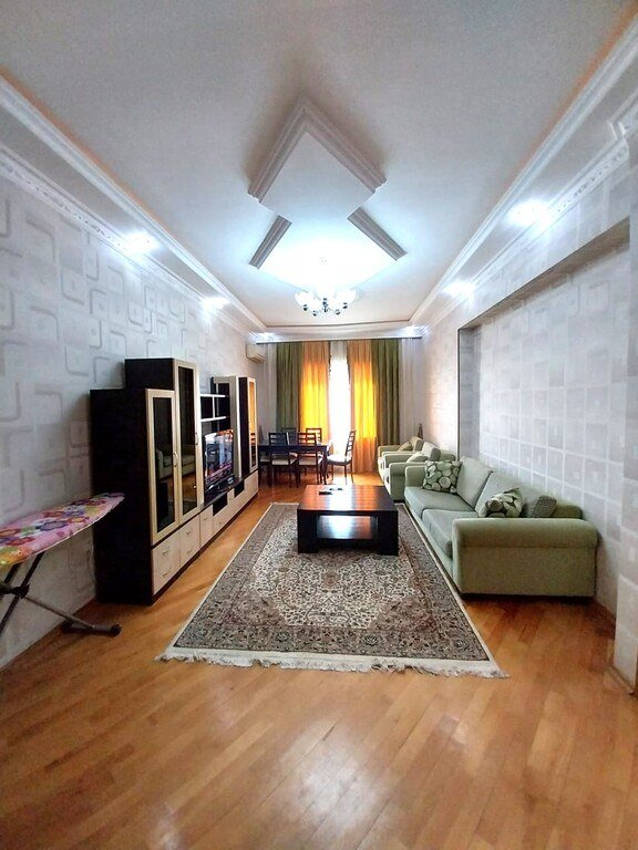 Kirayə verilir 2 otaqlı yeni tikili, 90 m², 28 May m.-2