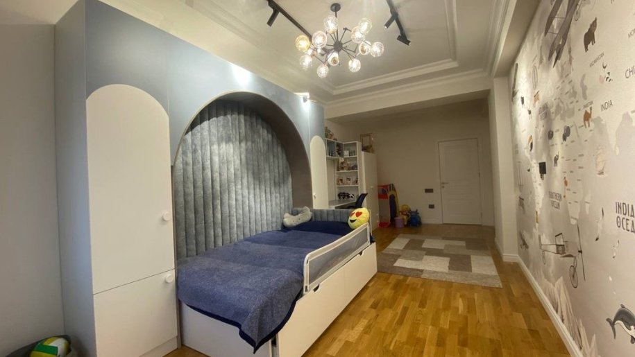 Satılır 4 otaqlı yeni tikili, 186 m², Xalqlar dostluğu m.-6