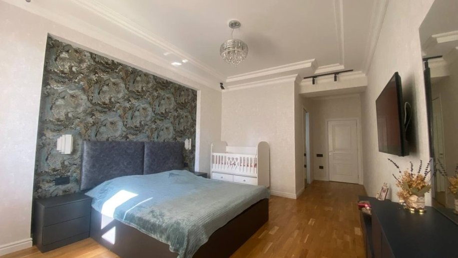 Satılır 4 otaqlı yeni tikili, 186 m², Xalqlar dostluğu m.-9
