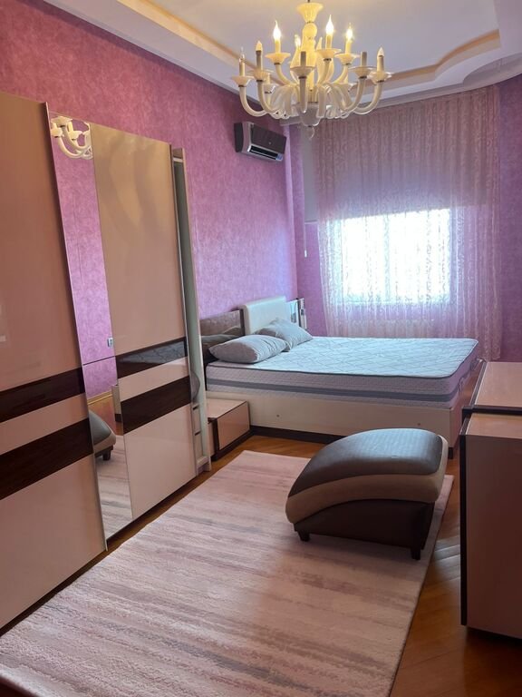 Kirayə verilir 3 otaqlı yeni tikili, 130 m², 8 noyabr-4