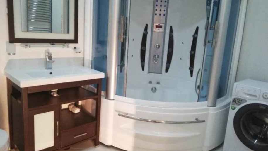 Kirayə verilir 3 otaqlı yeni tikili, 130 m², 8 noyabr-10