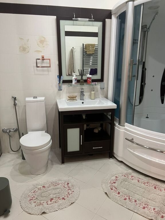 Kirayə verilir 3 otaqlı yeni tikili, 130 m², 8 noyabr-13