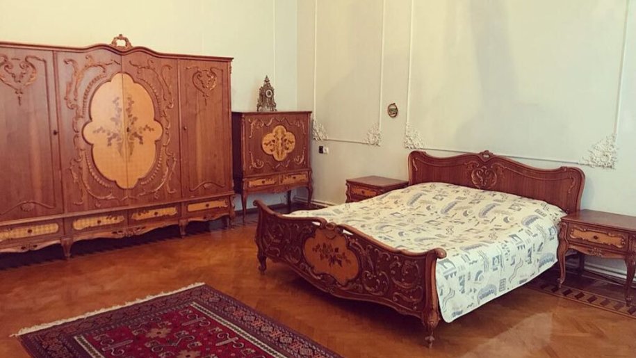 Kirayə verilir 4 otaqlı köhnə tikili, 140 m², İçərişəhər m.-3