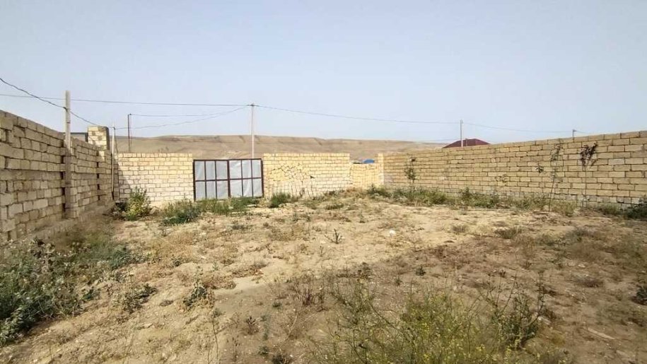 2.8 sot torpaq satılır, Qobu-2