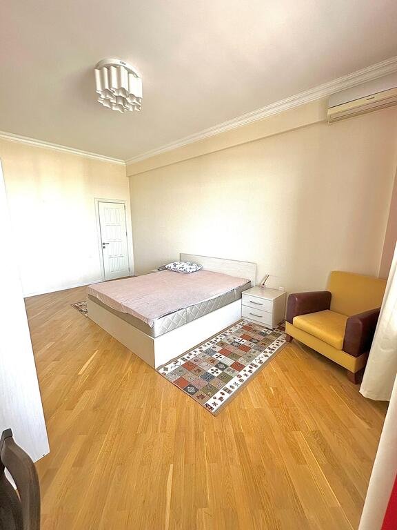 Kirayə verilir 3 otaqlı yeni tikili, 145 m², Elmlər Akademiyası m.-10
