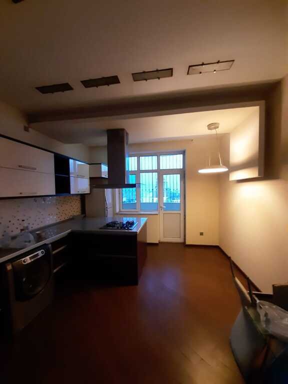 Kirayə verilir 3 otaqlı yeni tikili, 150 m², Memar Əcəmi m.-25