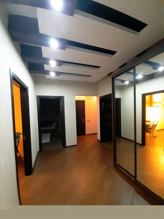 Kirayə verilir 3 otaqlı yeni tikili, 140 m², Memar Əcəmi m.-4