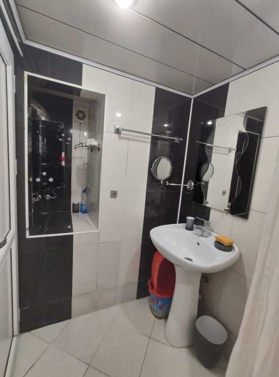 Kirayə verilir 1 otaqlı köhnə tikili, 35 m², İçərişəhər m.-5