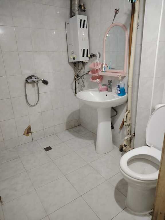 Satılır 2 otaqlı köhnə tikili, 62 m², Koroğlu m.-7