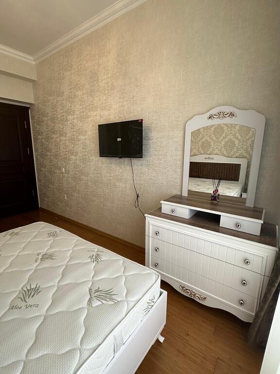 Kirayə verilir 2 otaqlı yeni tikili, 75 m², 20 Yanvar m.-7