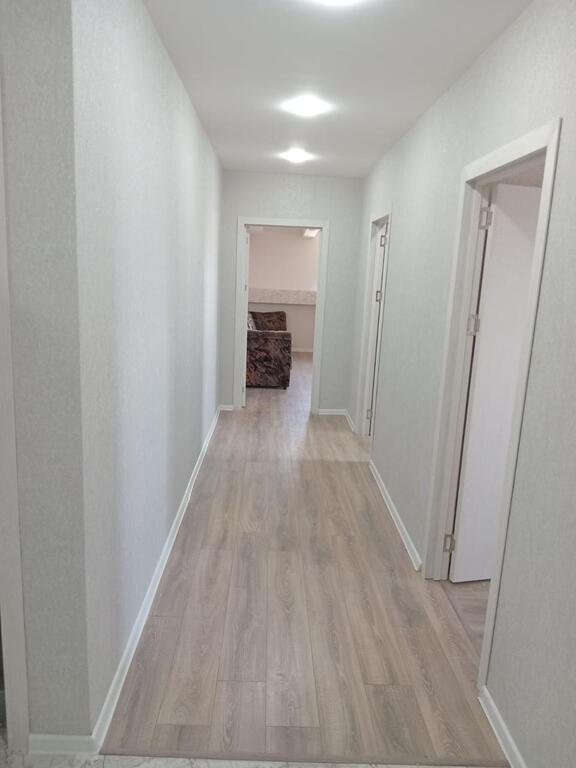 Kirayə verilir 3 otaqlı köhnə tikili, 100 m², 20 Yanvar m.-5