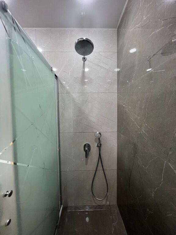 Kirayə verilir 2 otaqlı yeni tikili, 100 m², 20 Yanvar m.-11