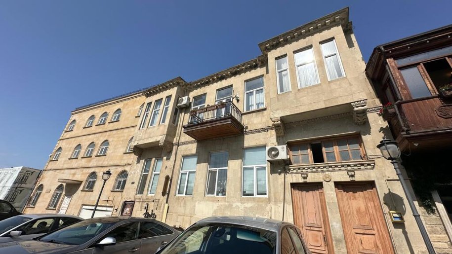 Satılır 3 otaqlı yeni tikili, 72 m², İçərişəhər m.-2
