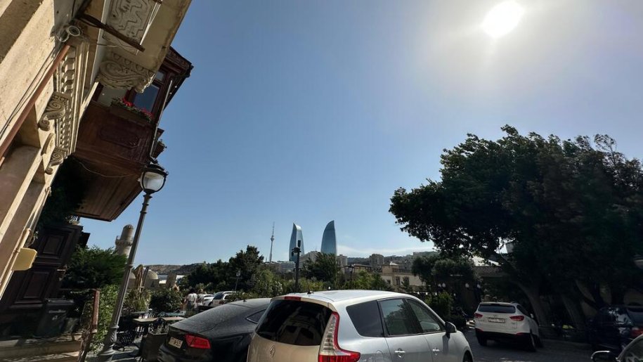 Satılır 3 otaqlı yeni tikili, 72 m², İçərişəhər m.-8