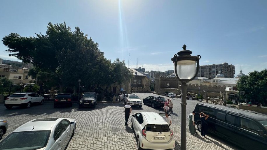 Satılır 3 otaqlı yeni tikili, 72 m², İçərişəhər m.-9