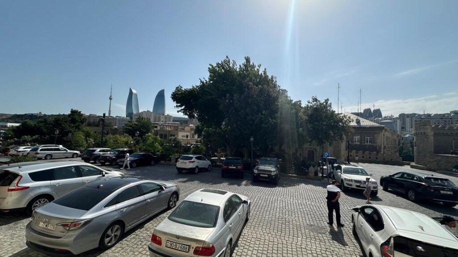 Satılır 3 otaqlı yeni tikili, 72 m², İçərişəhər m.-10