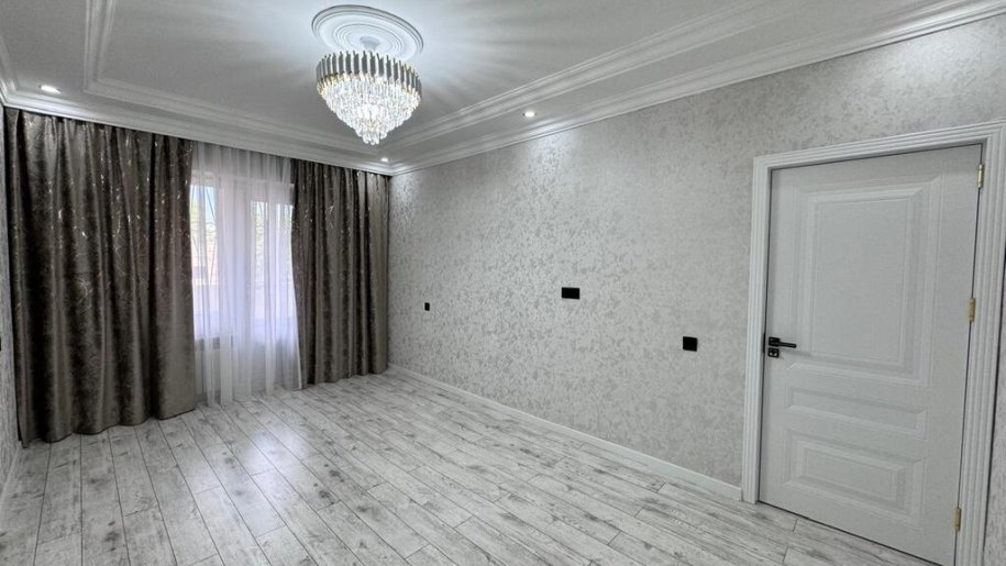 Satılır 2 otaqlı köhnə tikili, 70 m², Azadlıq Prospekti m.-3