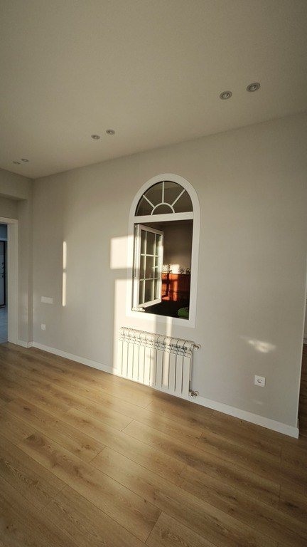 Satılır 4 otaqlı yeni tikili, 100 m², Neftçilər m.-8