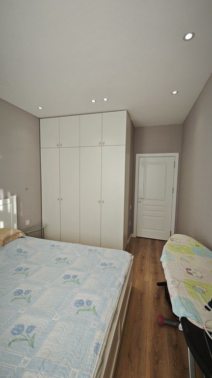 Satılır 4 otaqlı yeni tikili, 100 m², Neftçilər m.-12