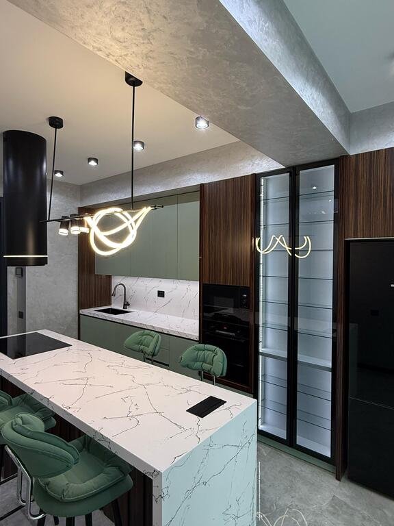 Satılır 3 otaqlı yeni tikili, 130 m², İçərişəhər m.-8