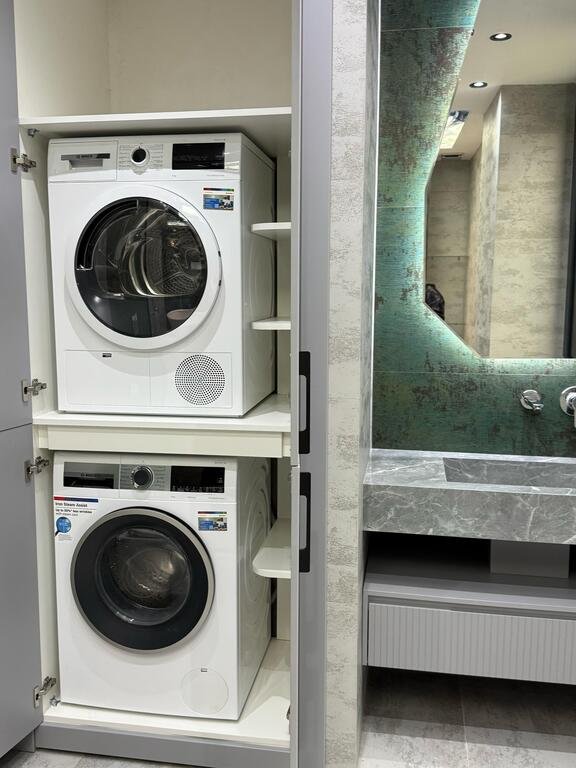 Satılır 3 otaqlı yeni tikili, 130 m², İçərişəhər m.-20