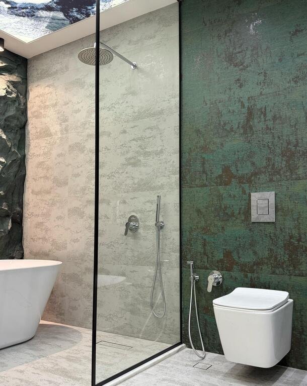 Satılır 3 otaqlı yeni tikili, 130 m², İçərişəhər m.-26