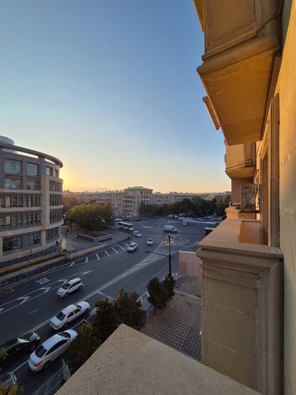 Kirayə verilir 2 otaqlı köhnə tikili, 90 m², Səbail-18