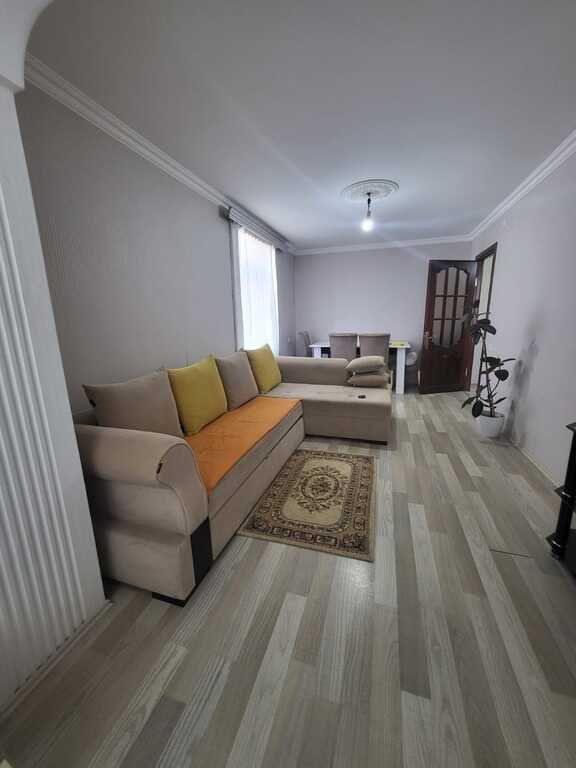 Kirayə verilir 1 otaqlı köhnə tikili, 40 m², Neftçilər m.-1