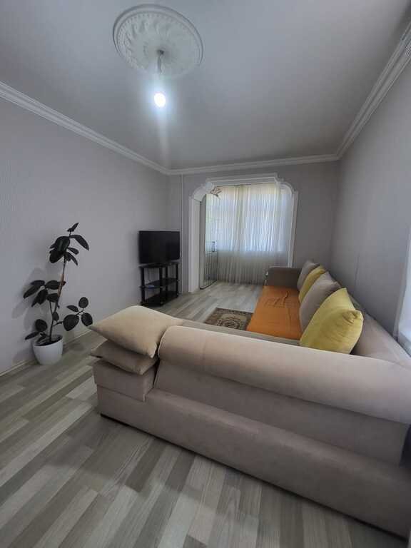 Kirayə verilir 1 otaqlı köhnə tikili, 40 m², Neftçilər m.-2