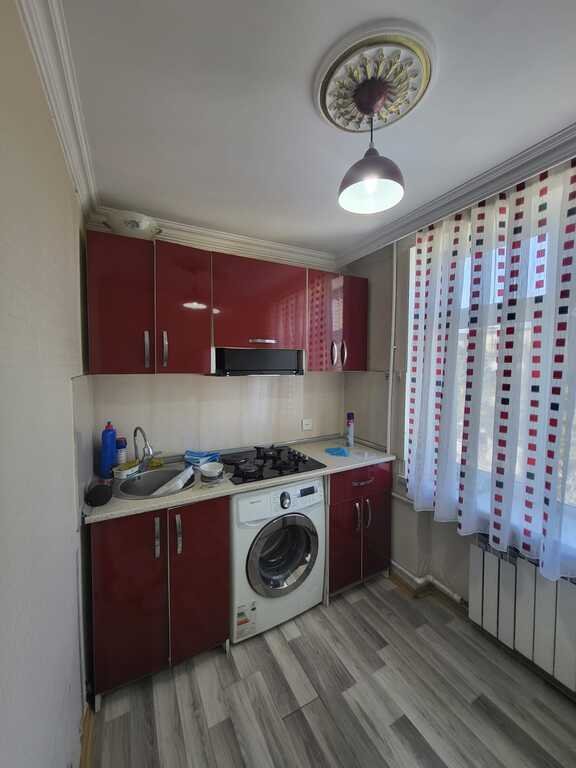 Kirayə verilir 1 otaqlı köhnə tikili, 40 m², Neftçilər m.-4