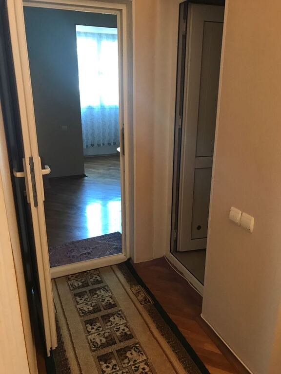 Kirayə verilir 1 otaqlı köhnə tikili, 35 m², Azadlıq Prospekti m.-8