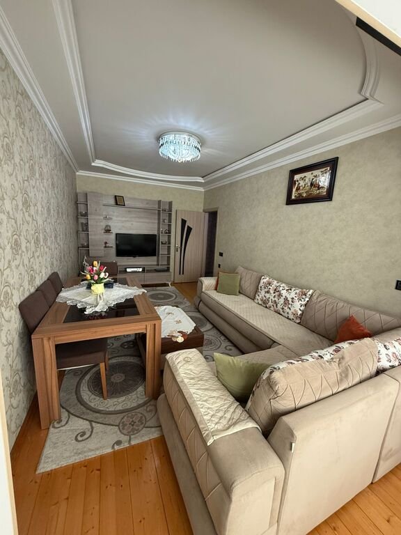 Satılır 4 otaqlı köhnə tikili, 100 m², Həzi Aslanov m.-2