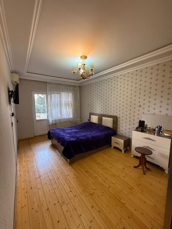 Satılır 4 otaqlı köhnə tikili, 100 m², Həzi Aslanov m.-4