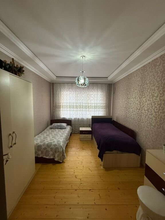 Satılır 4 otaqlı köhnə tikili, 100 m², Həzi Aslanov m.-7