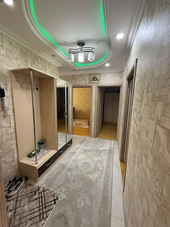 Satılır 4 otaqlı köhnə tikili, 100 m², Həzi Aslanov m.-8