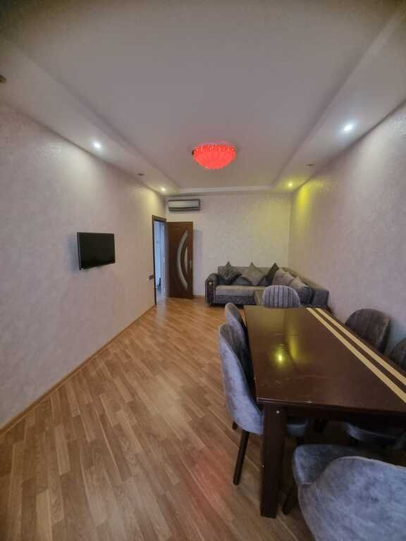 Kirayə verilir 2 otaqlı yeni tikili, 70 m², 8 noyabr-5