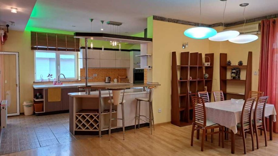 Kirayə verilir 5 otaqlı yeni tikili, 250 m², İçərişəhər m.-3