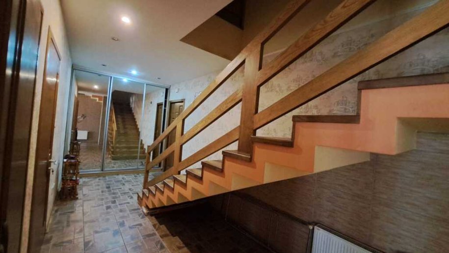 Kirayə verilir 5 otaqlı yeni tikili, 250 m², İçərişəhər m.-8