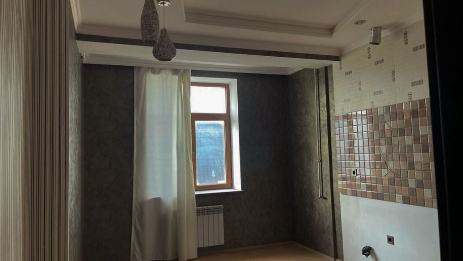 Satılır 3 otaqlı köhnə tikili, 117 m², Bayıl-3