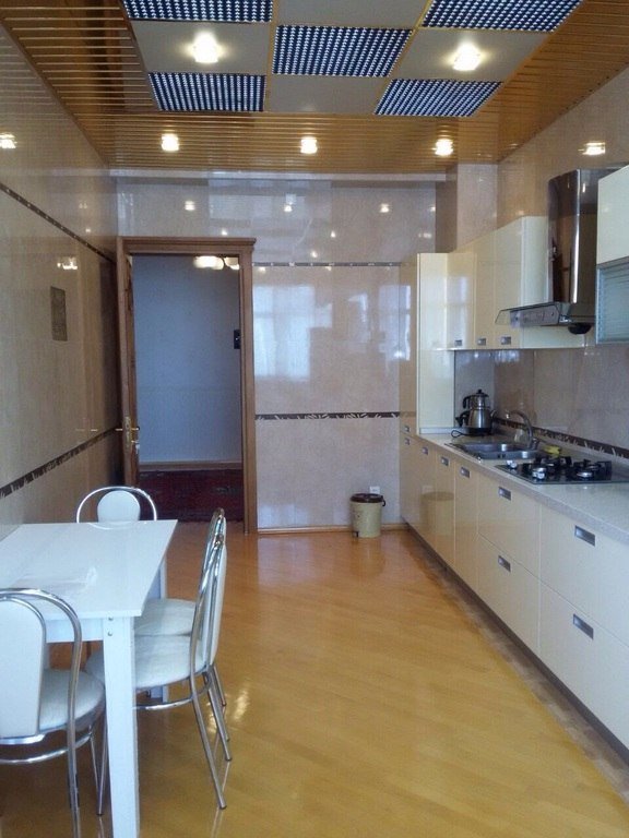 Kirayə verilir 4 otaqlı yeni tikili, 220 m², Gənclik m.-27