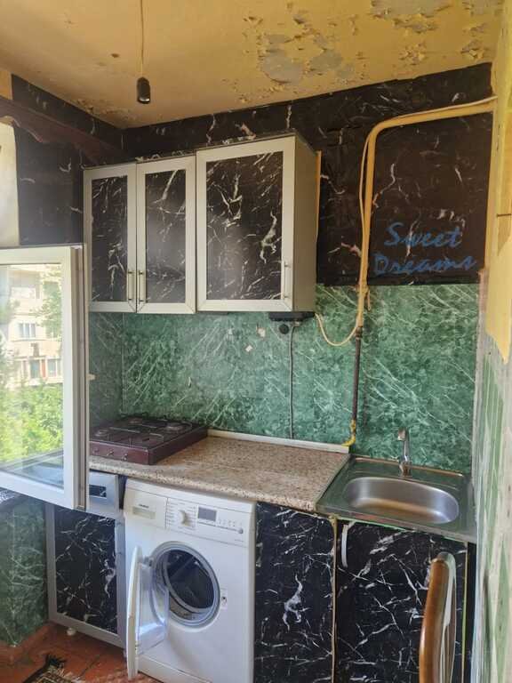 Satılır 2 otaqlı köhnə tikili, 55 m², Qara Qarayev m.-9