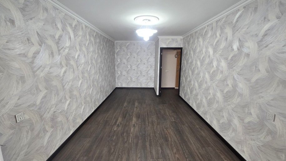 Satılır 1 otaqlı köhnə tikili, 37 m², Xalqlar dostluğu m.-2